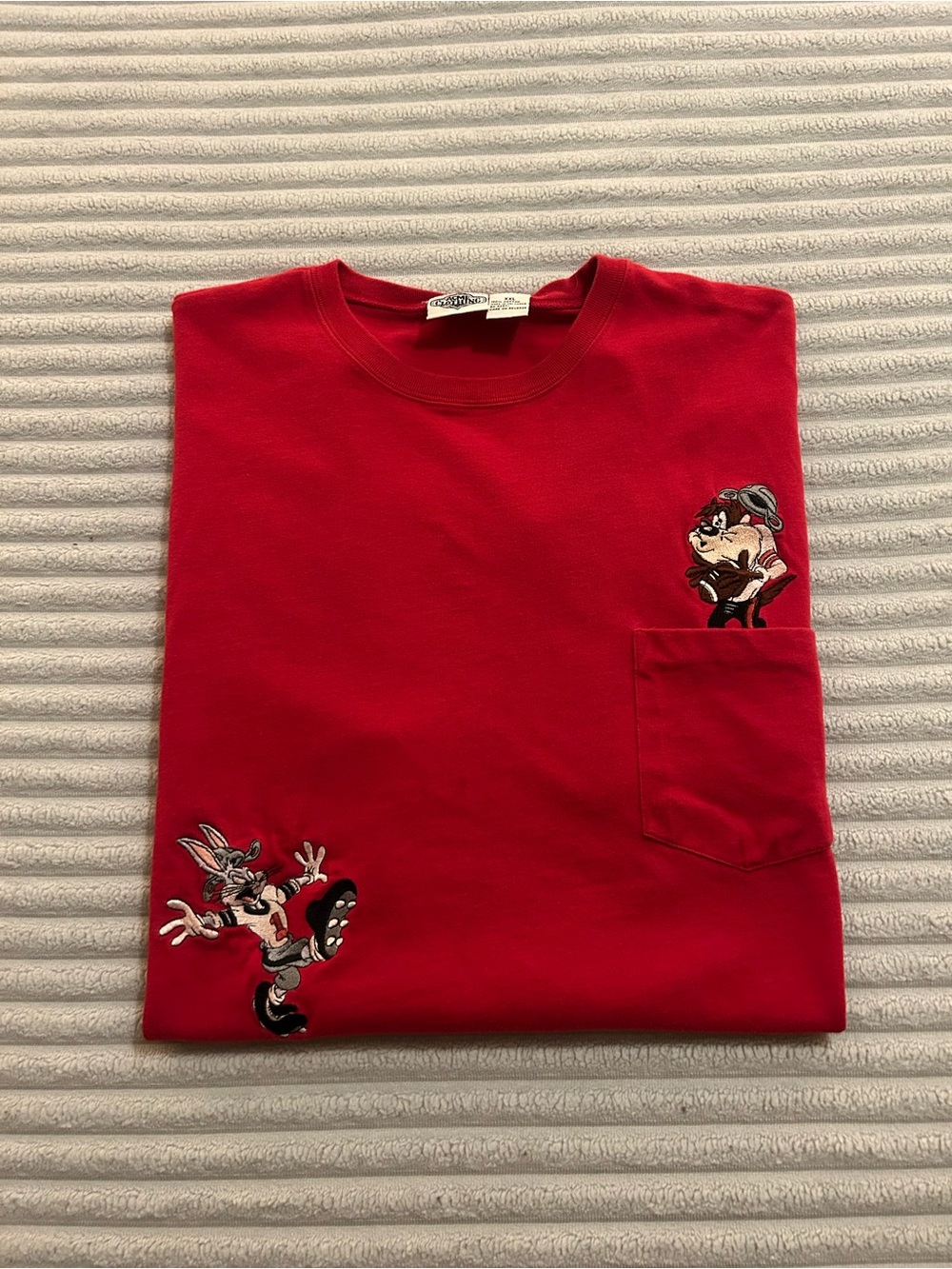 ACME 1995 Warner Bros. Embroidered Bugs and Taz Football T shirt